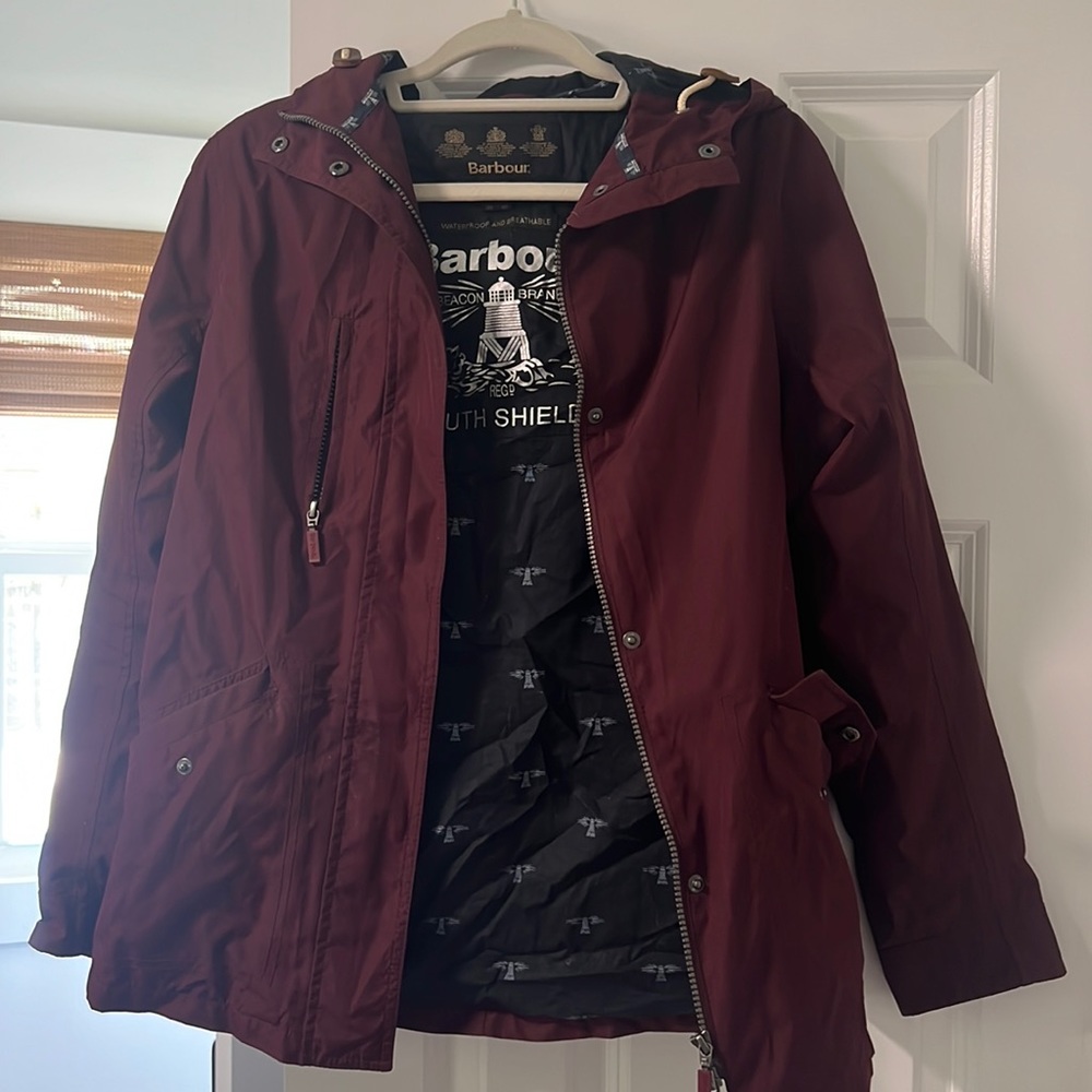 Women’s Barbour Headland Waterproof Hooded Rain Coat Size 6 US / 10 UK.
